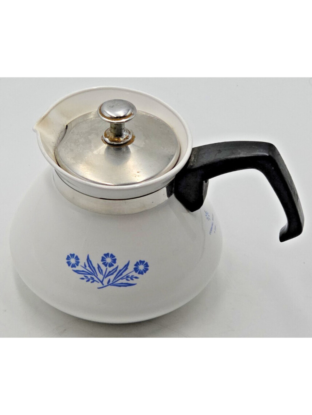 Vintage 1960s Corning Ware P-104 Blue Cornflower 6 Cup Teapot Metal Lid